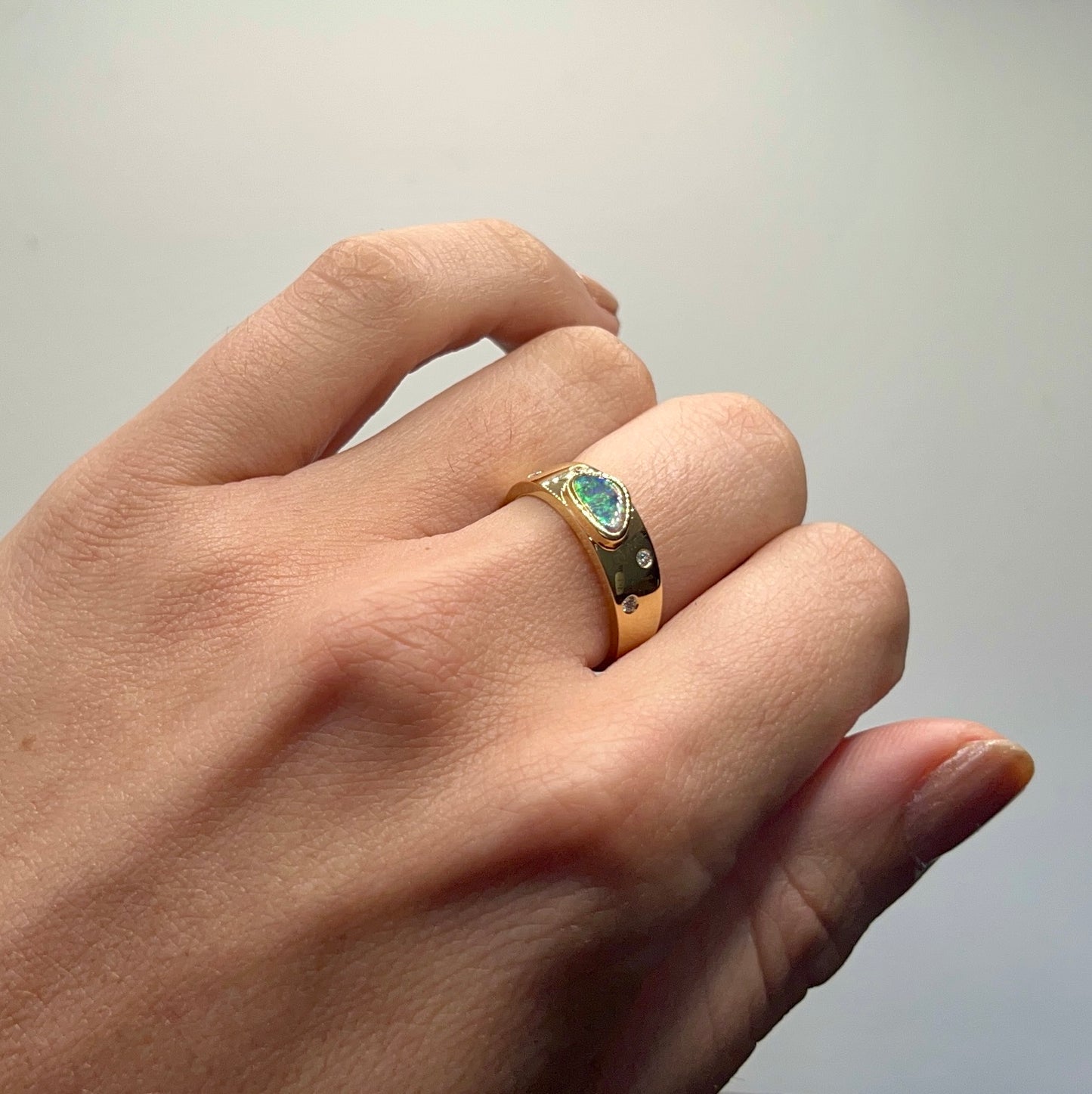 Sierra 18K Gold Ring