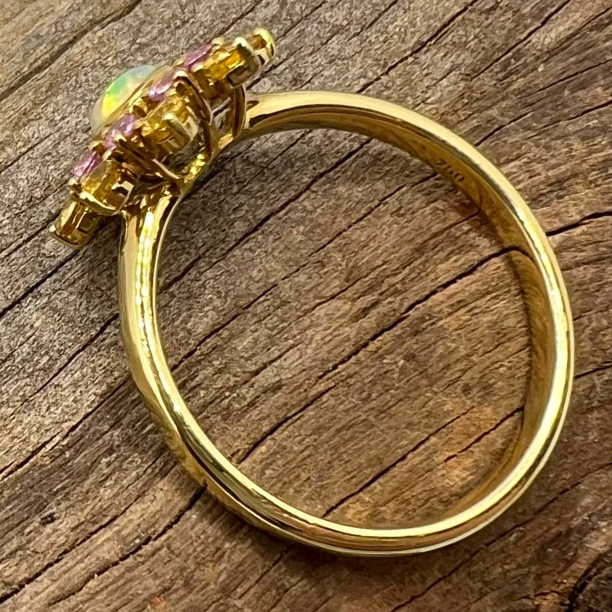 Sunshining Oasis 18K Gold Ring